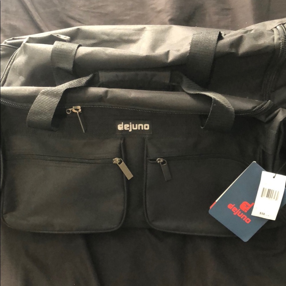 ROLLING CARRY ON BAG (DEJUNO) 21”